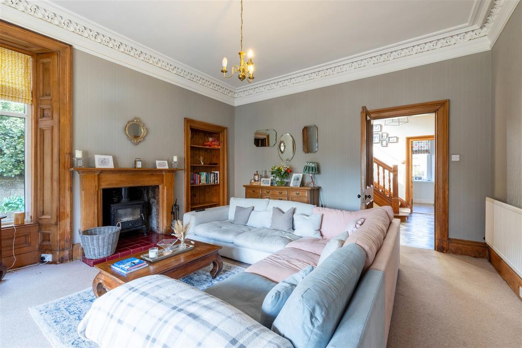 Property photo 3 of 41 S003.Jpg