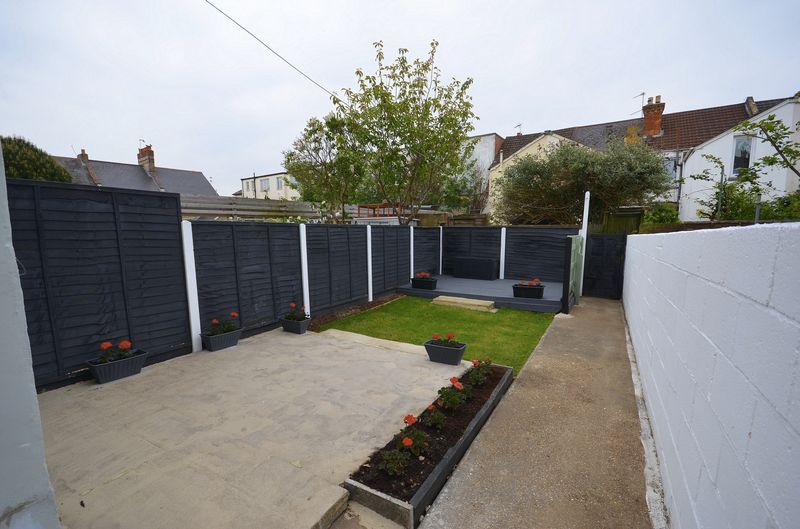 Property photo 2 of 11 Photo 9
