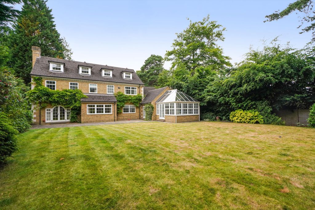 Property photo 1 of 12 Image