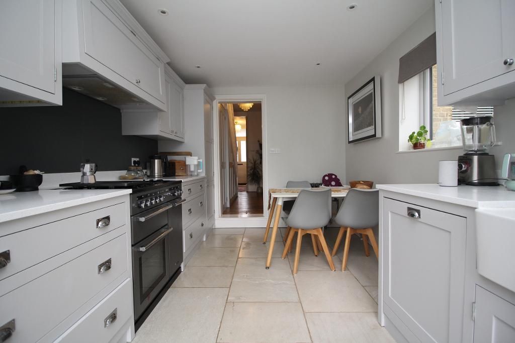 Property photo 3 of 14 Photo 3