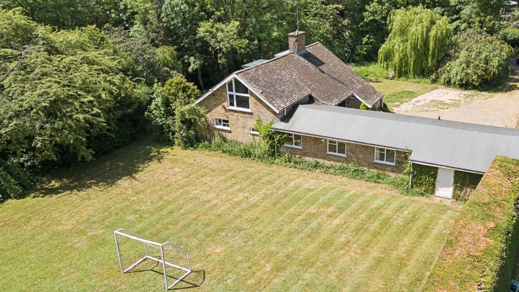 Property photo 2 of 22 5170614