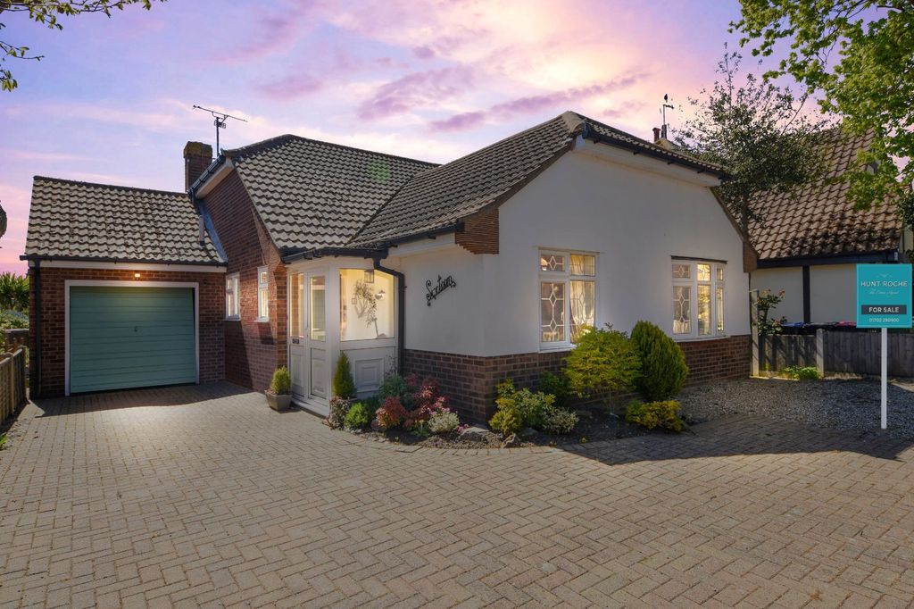 Property photo 3 of 32 Picture No. 35