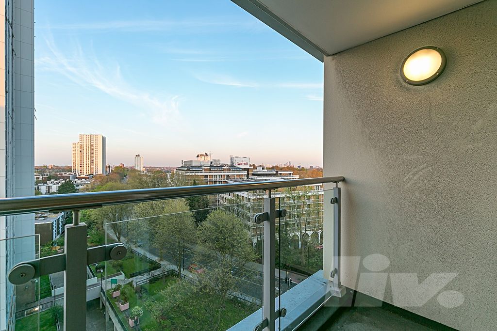 Property photo 2 of 11 Photo 9