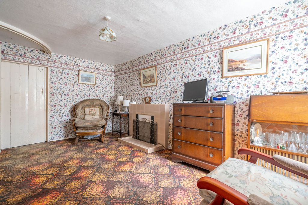 Property photo 3 of 29