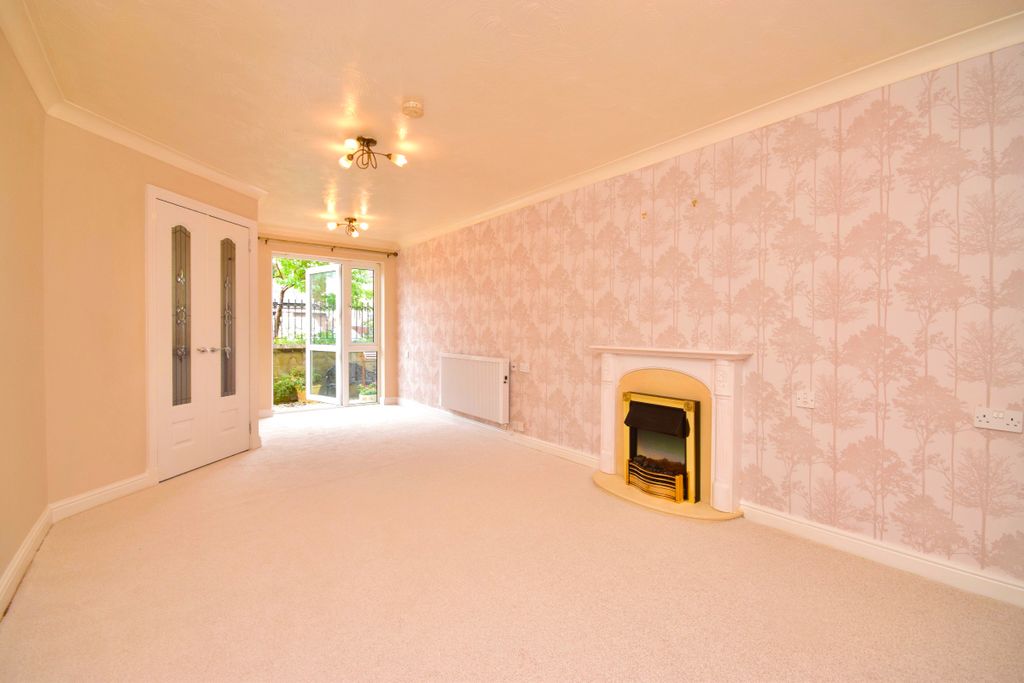 Property photo 2 of 35