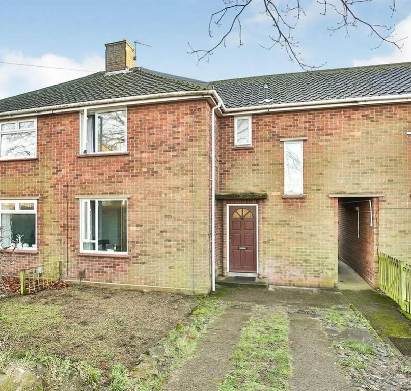 Property photo 1 of 10 Front