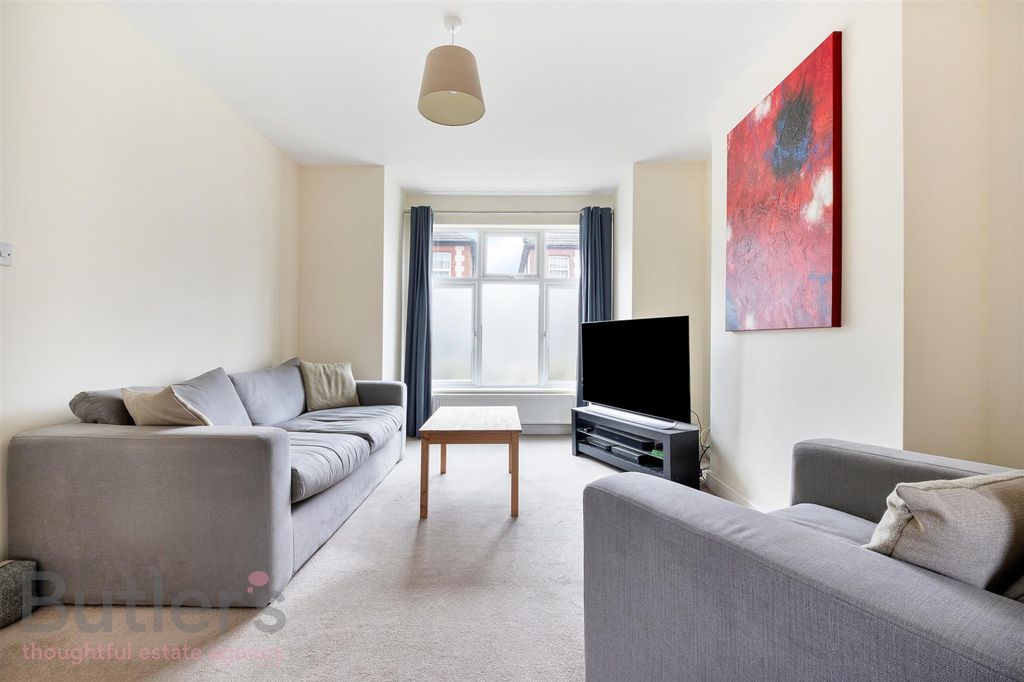 Property photo 3 of 19 Mr-002_Wm.Jpg