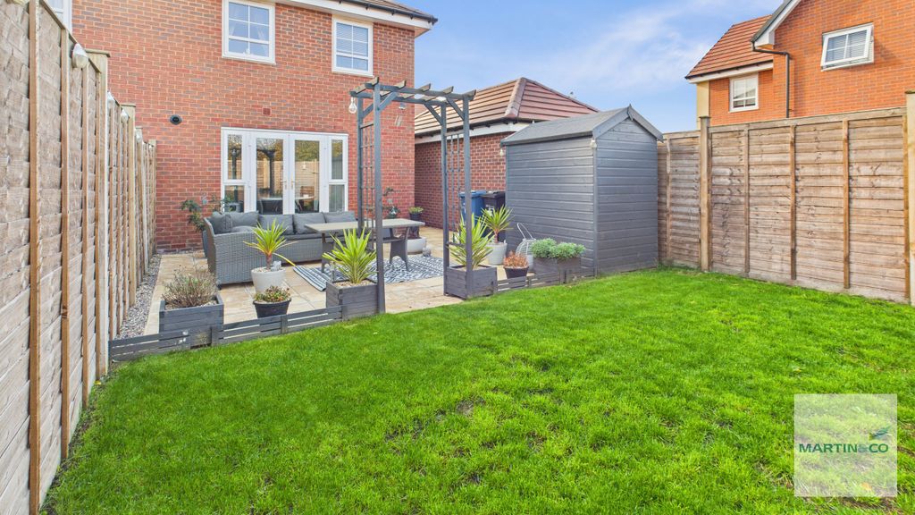 Property photo 1 of 14 Cam03663G0-Pr0204-Still026