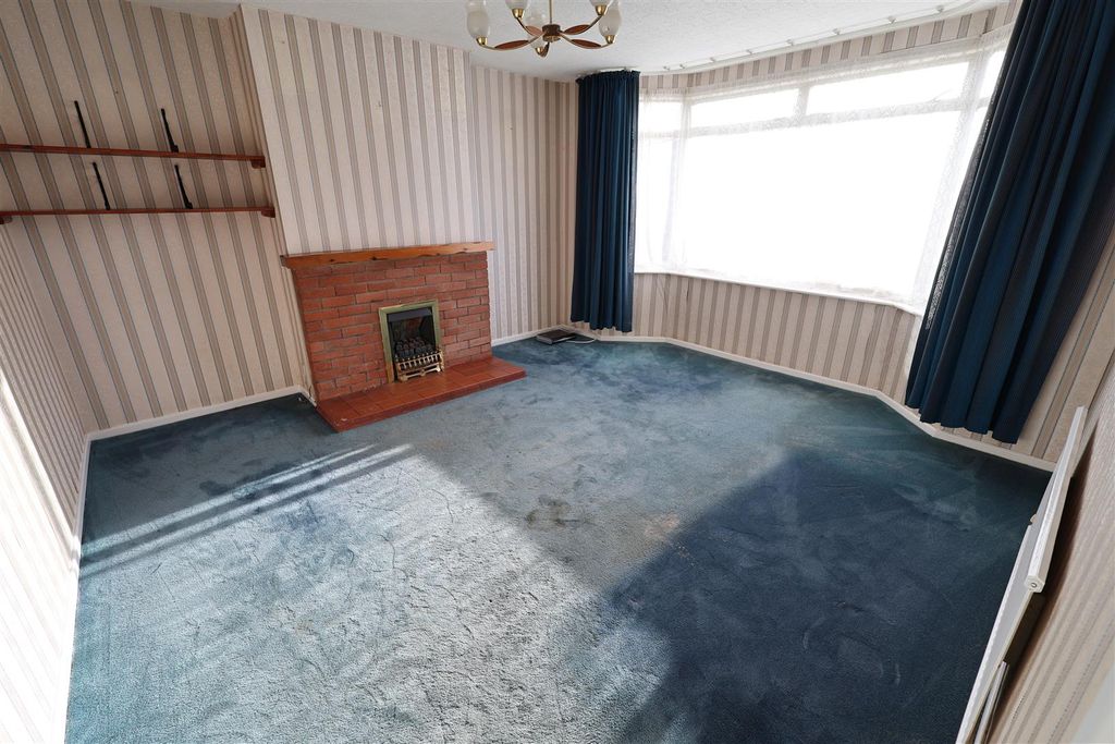 Property photo 2 of 23 Qr Lounge.Jpg