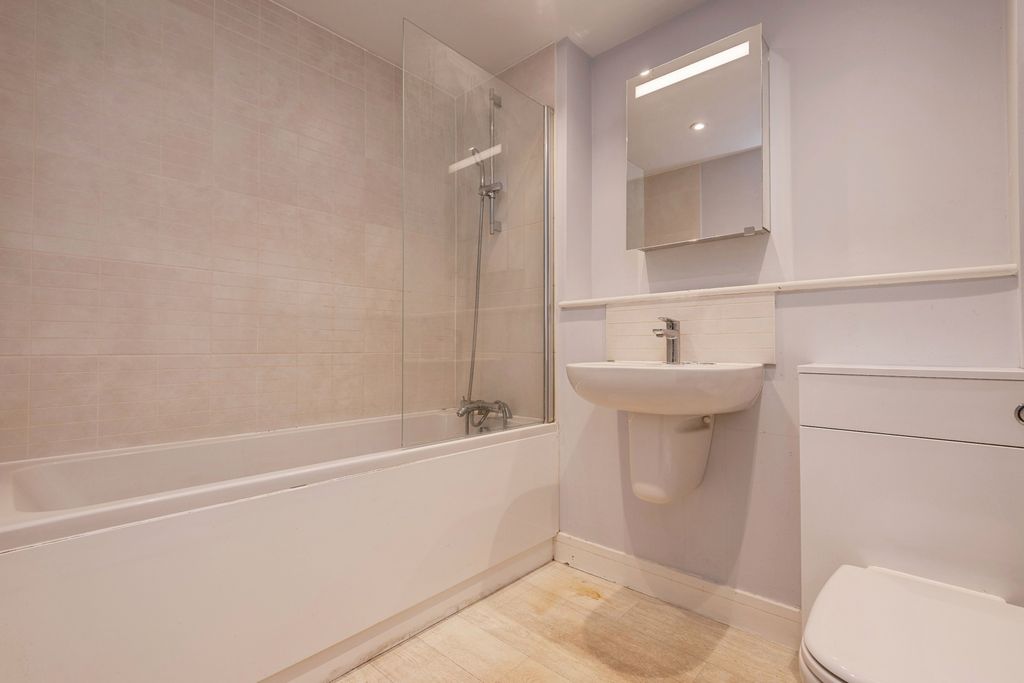 Property photo 3 of 11 Pbox-Img.Jpg