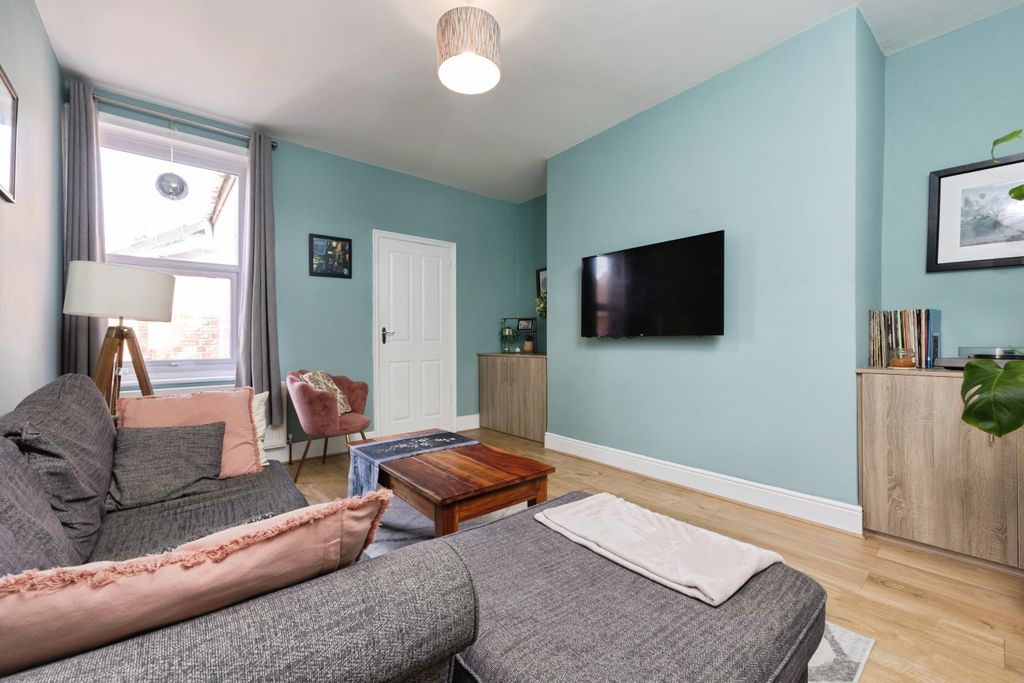 Property photo 2 of 15