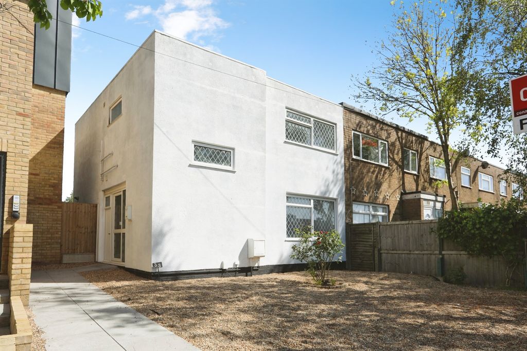 Property photo 1 of 20