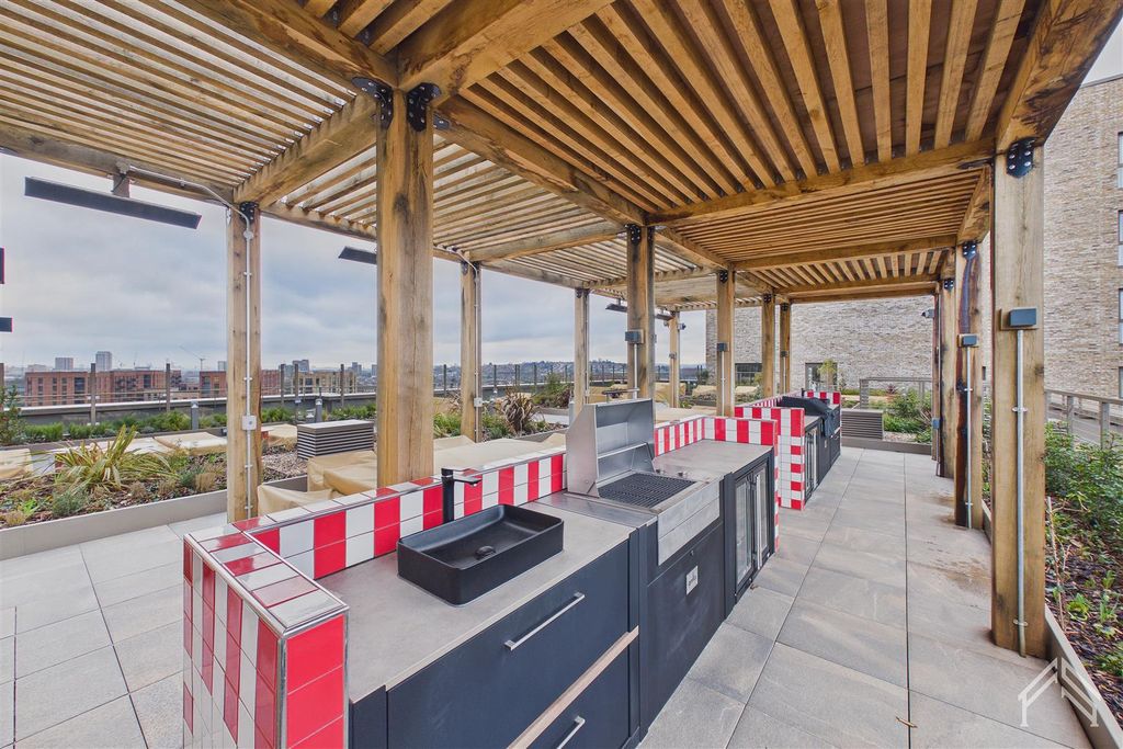 Property photo 2 of 19 10.Jpg