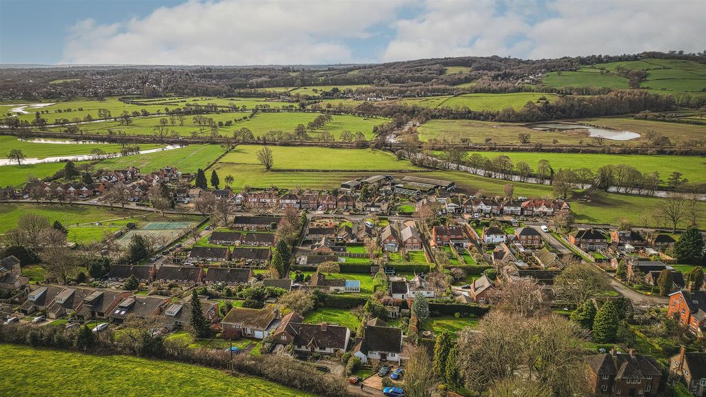 Property photo 2 of 41