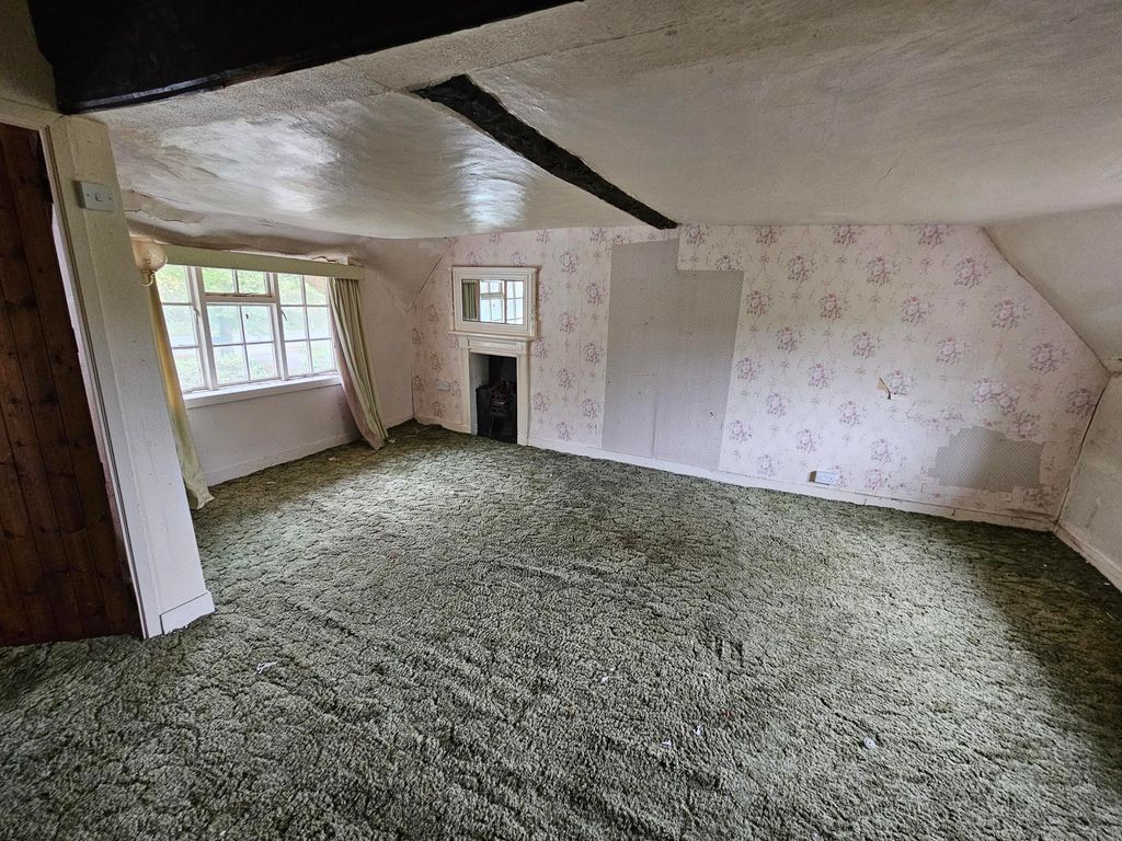 Property photo 2 of 30