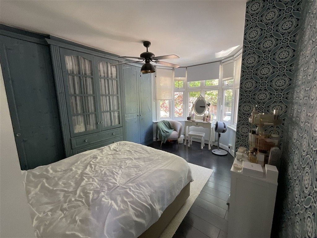 Property photo 3 of 6 Bedroom 2