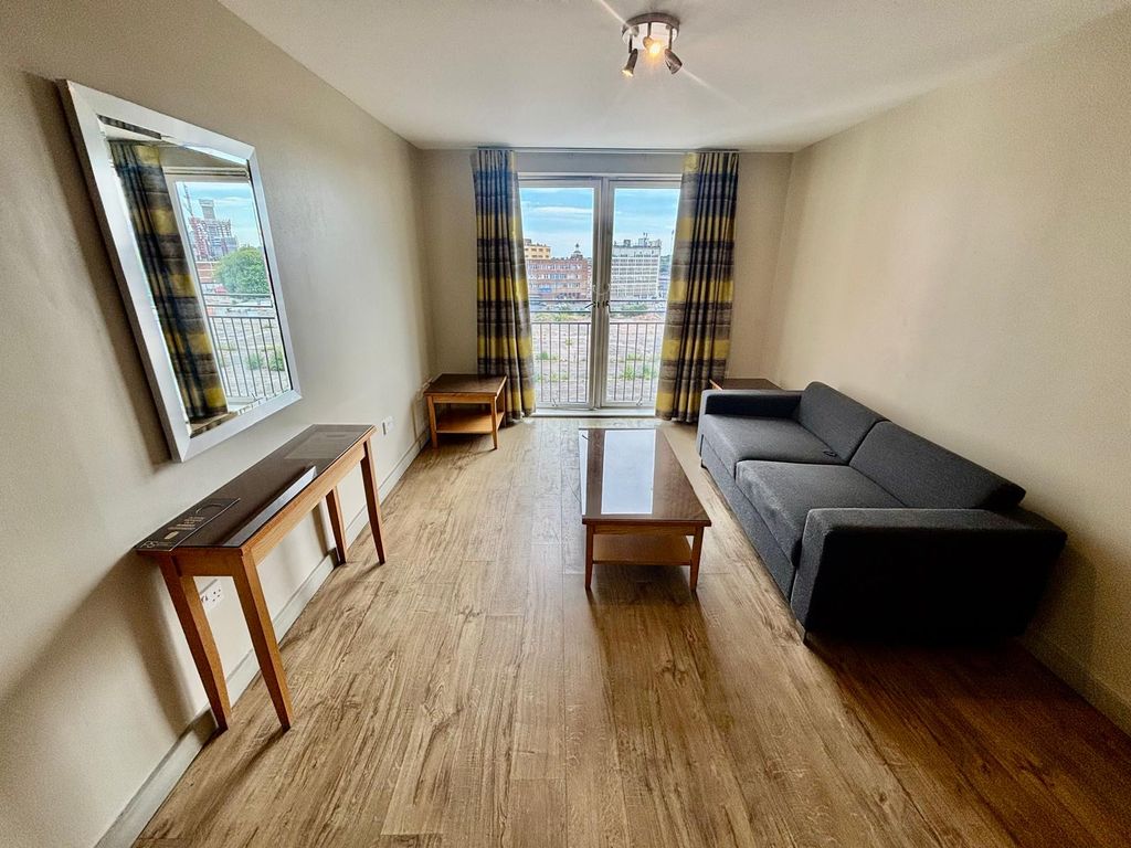 Property photo 2 of 6