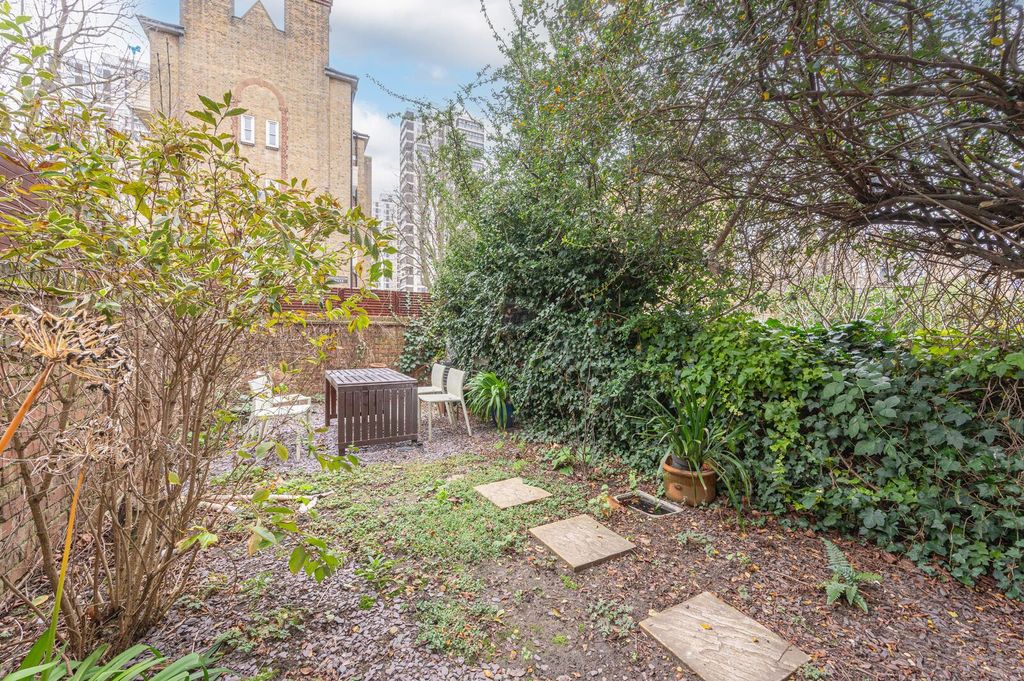 Property photo 2 of 9