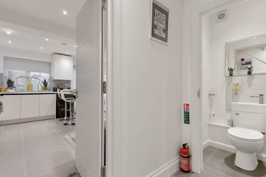 Property photo 3 of 5