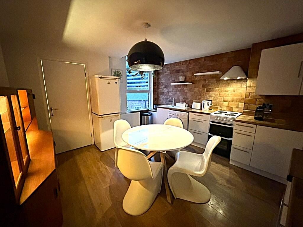 Property photo 3 of 14 Kitchen Diner 2nd.Jpg