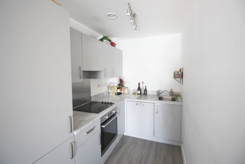 Property photo 3 of 12 Kitchen.Jpg