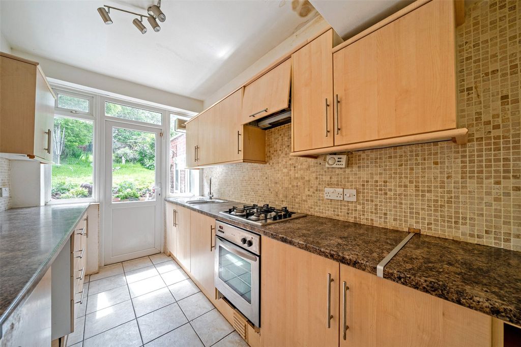 Property photo 3 of 14 Picture No. 13