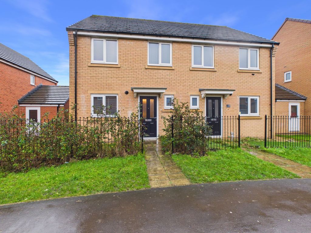 Property photo 1 of 11 External