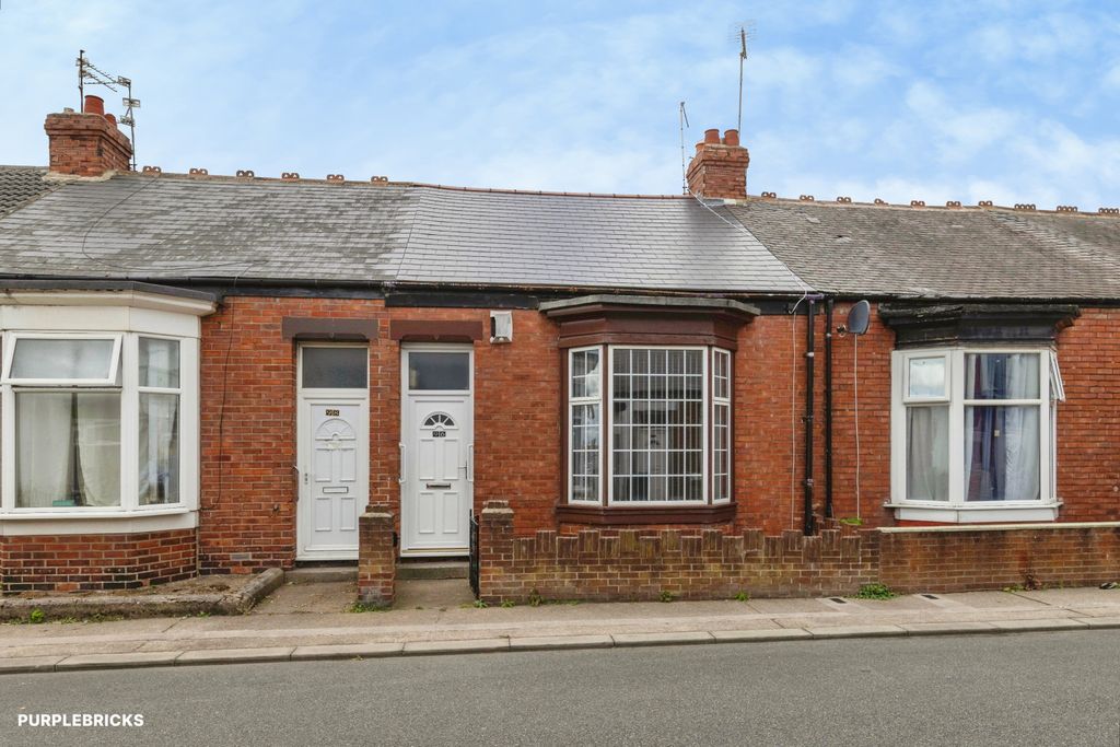Property photo 1 of 15 Front