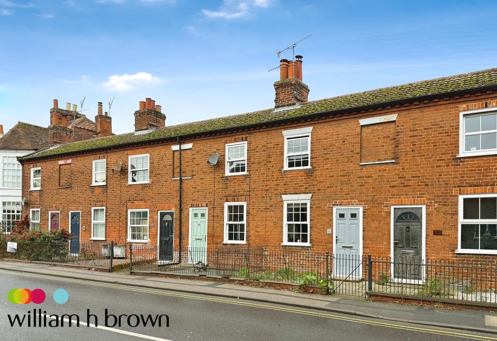 Property photo 1 of 8 Front