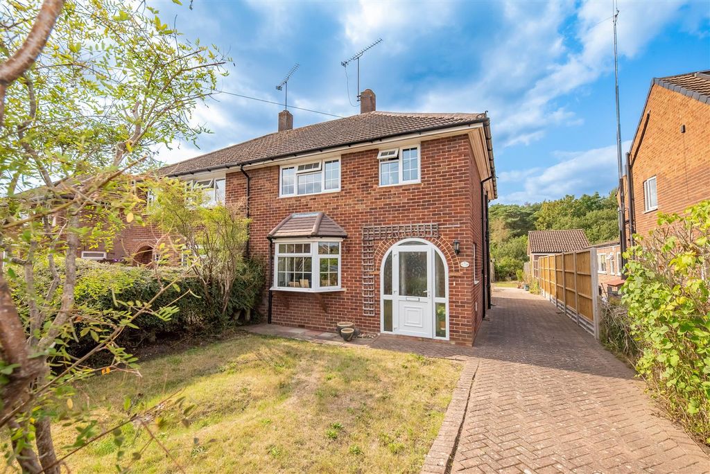 Property photo 1 of 12