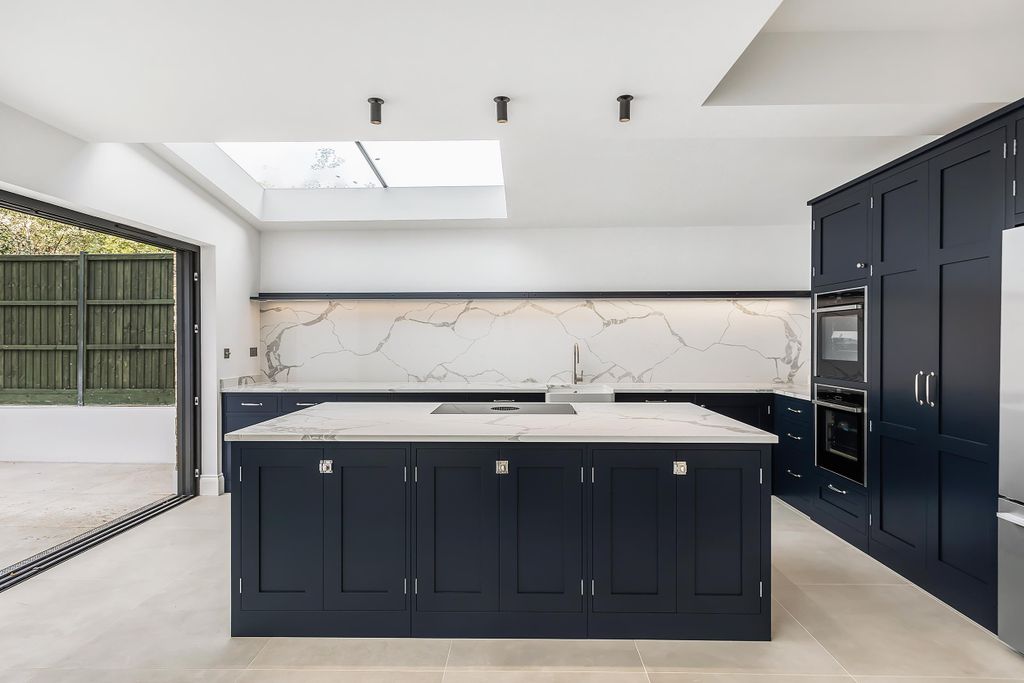 Property photo 1 of 21 Image