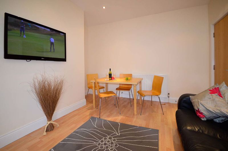 Property photo 2 of 10 Photo 3