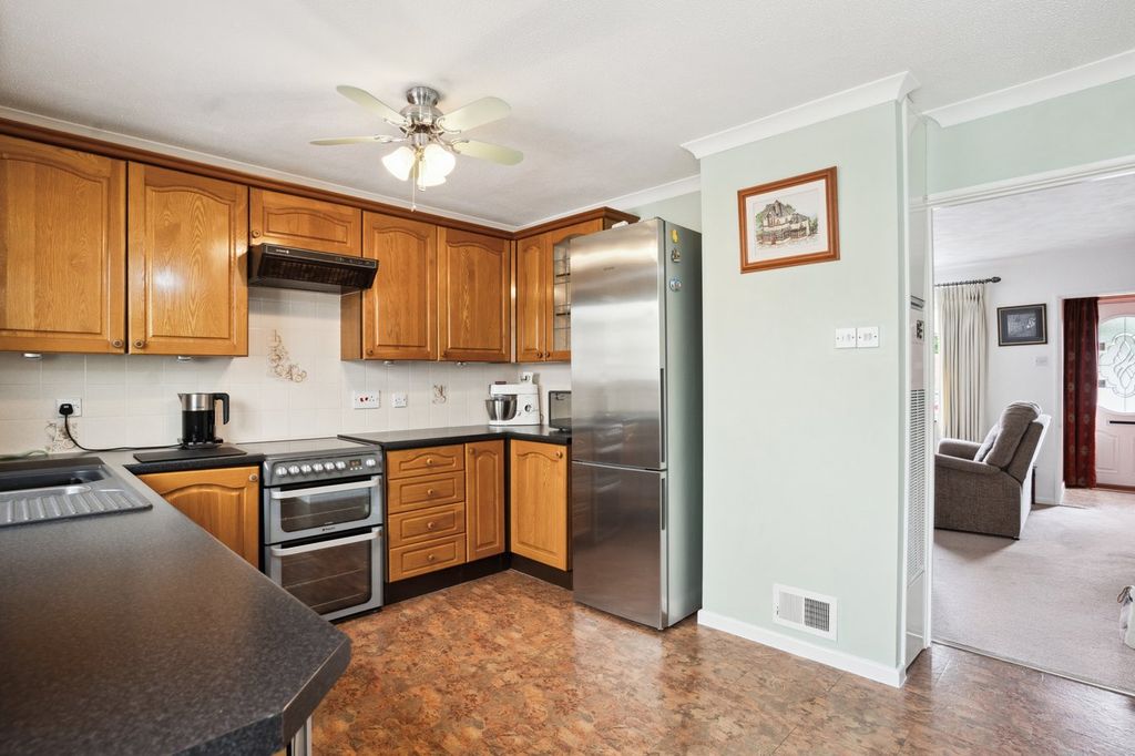 Property photo 3 of 22