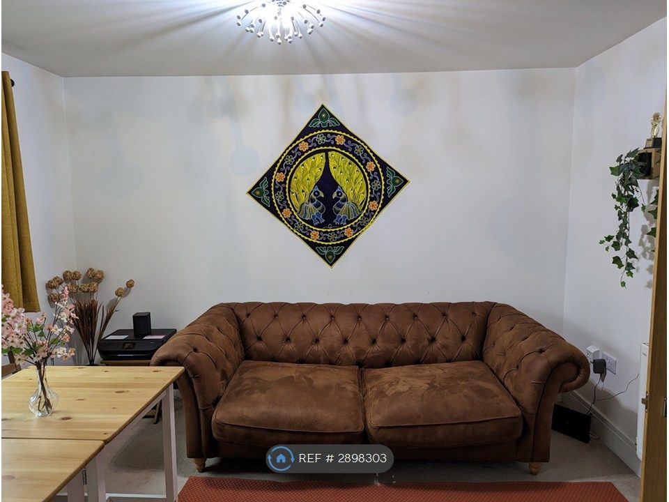 Property photo 2 of 12 Living Room