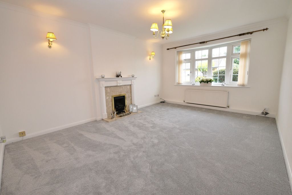 Property photo 2 of 18 2