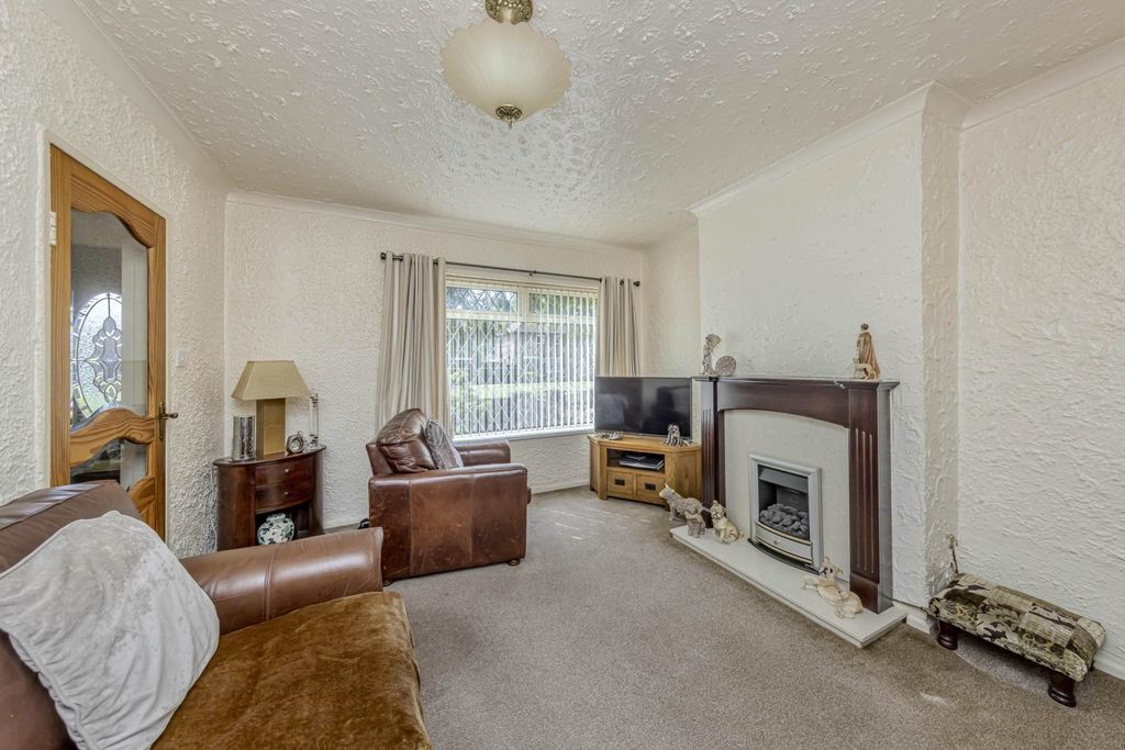 Property photo 3 of 22