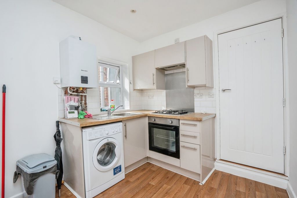 Property photo 2 of 19 Pbox-Img.Jpg