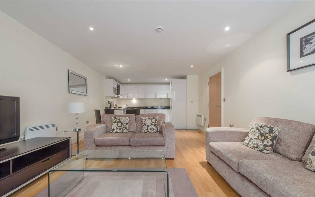 Property photo 1 of 12 Reception Room