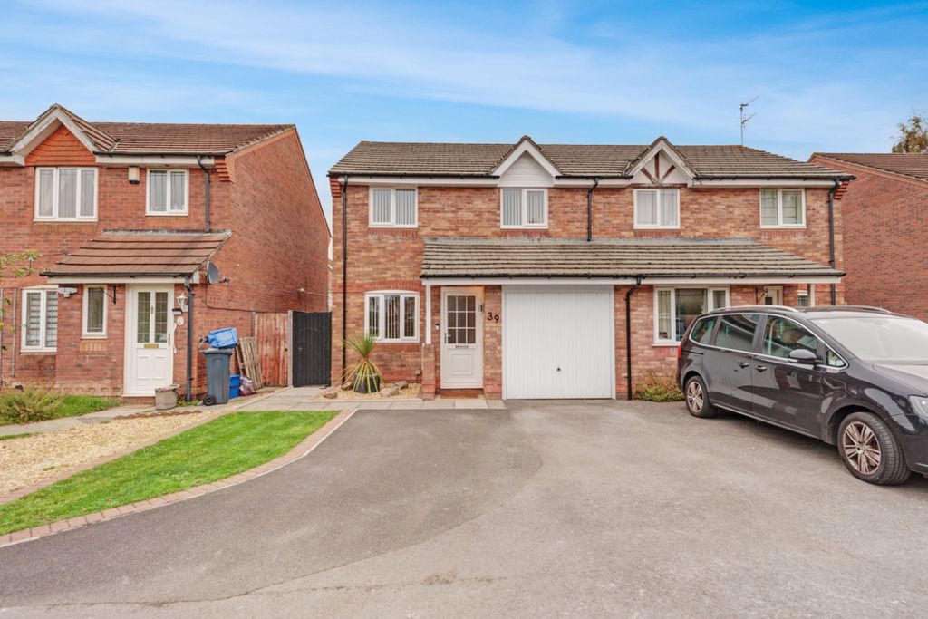 Property photo 1 of 26 4592182