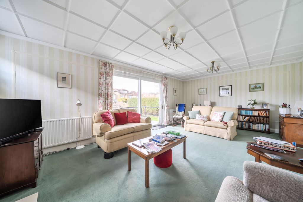 Property photo 2 of 12 1388639-22-6973A4...