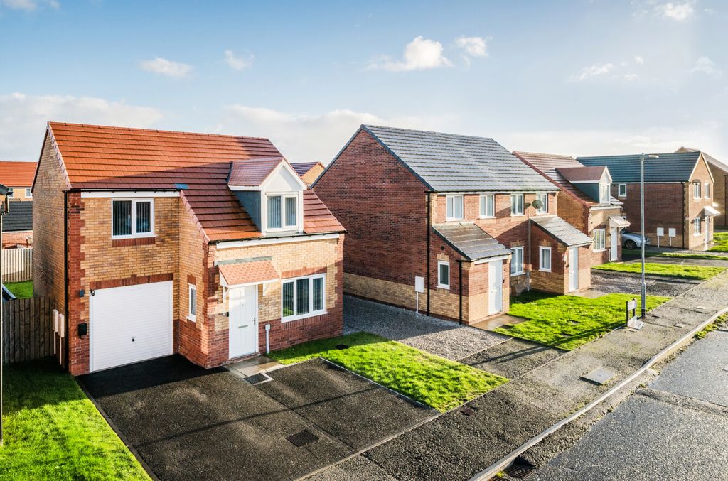 Property photo 1 of 17 1387089-1-693954c...