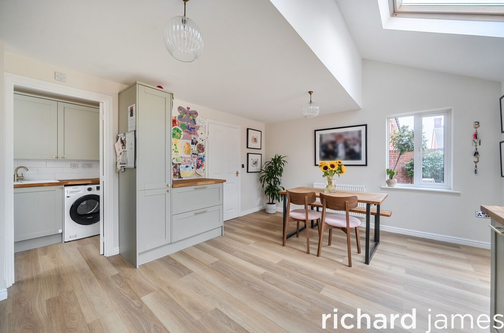Property photo 3 of 23 8959B3996c374Efc8Cce113A82391064