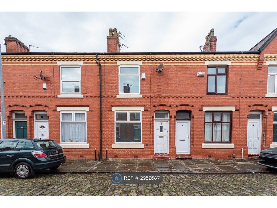Property photo 2 of 17