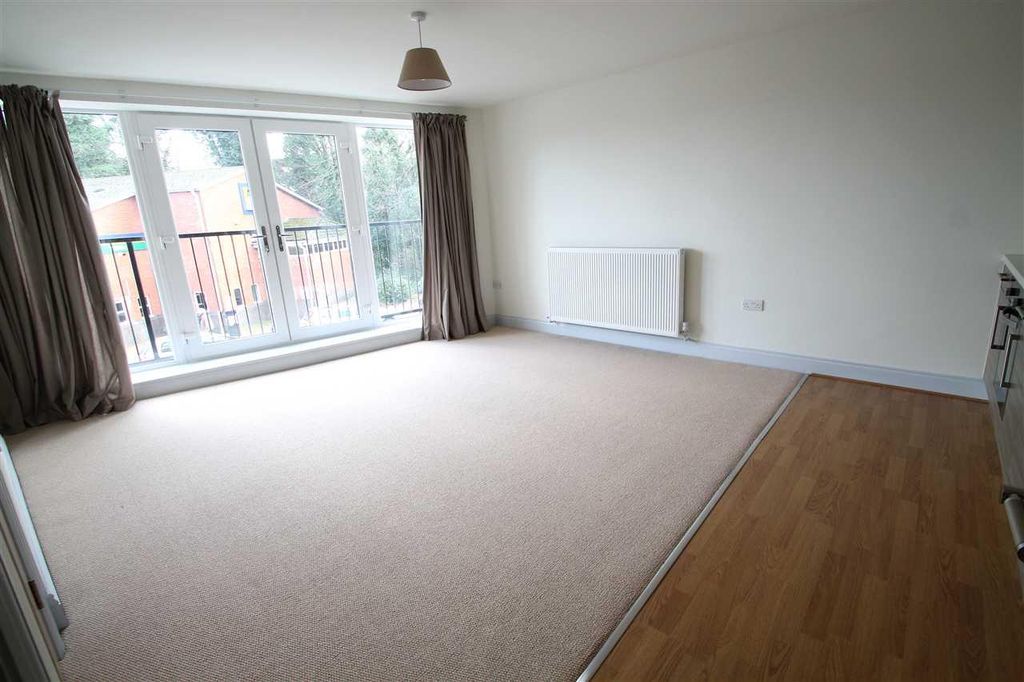 Property photo 2 of 6