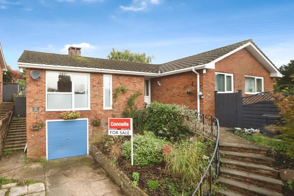 Property photo 1 of 16