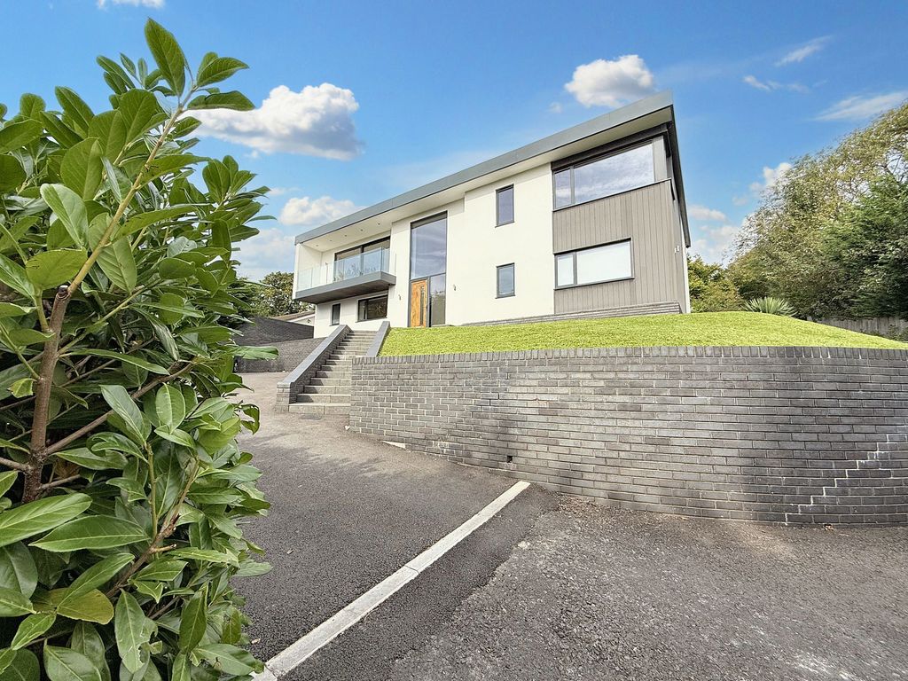Property photo 1 of 55
