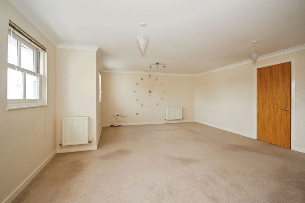 Property photo 3 of 14 Pbox-Img.Jpg