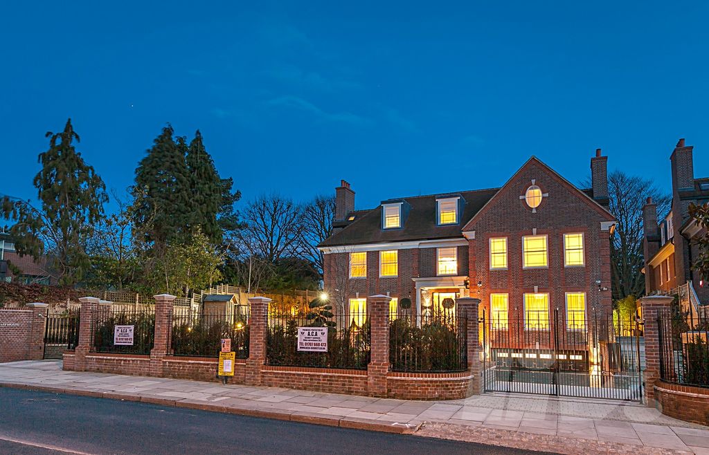 Property photo 2 of 37 Photo 1