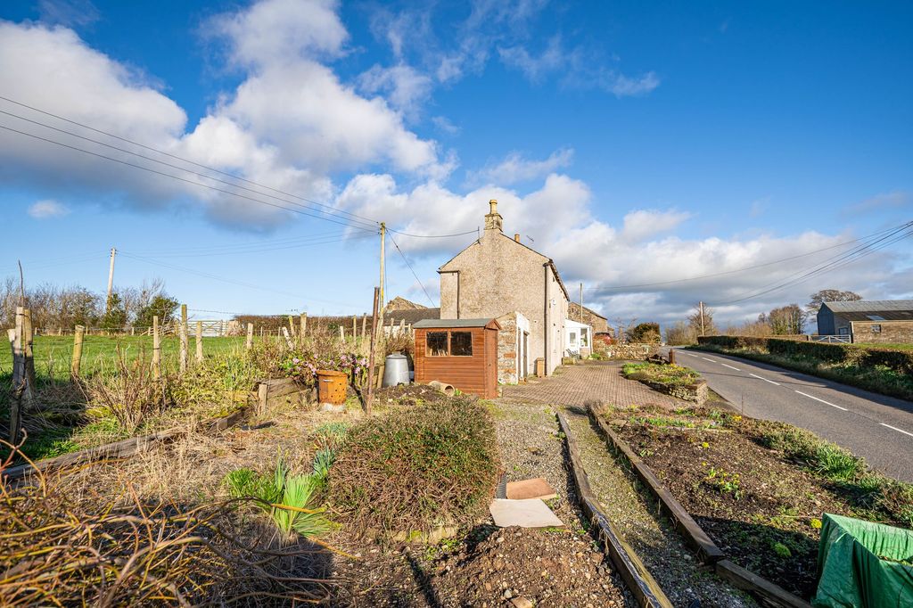 Property photo 2 of 20