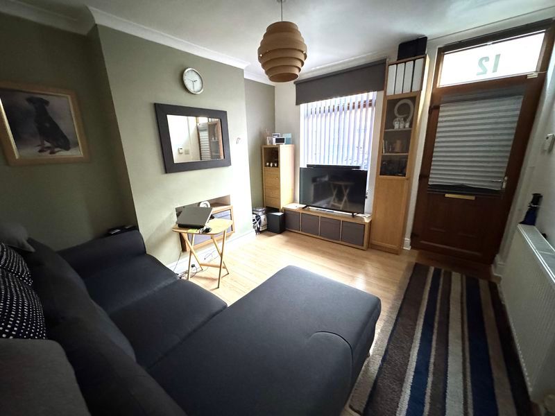 Property photo 2 of 11 Photo 1